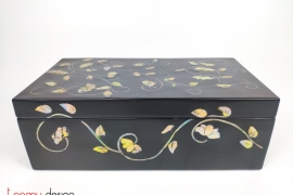 Rectangular box with  pearl  flowers 27*15 cm
